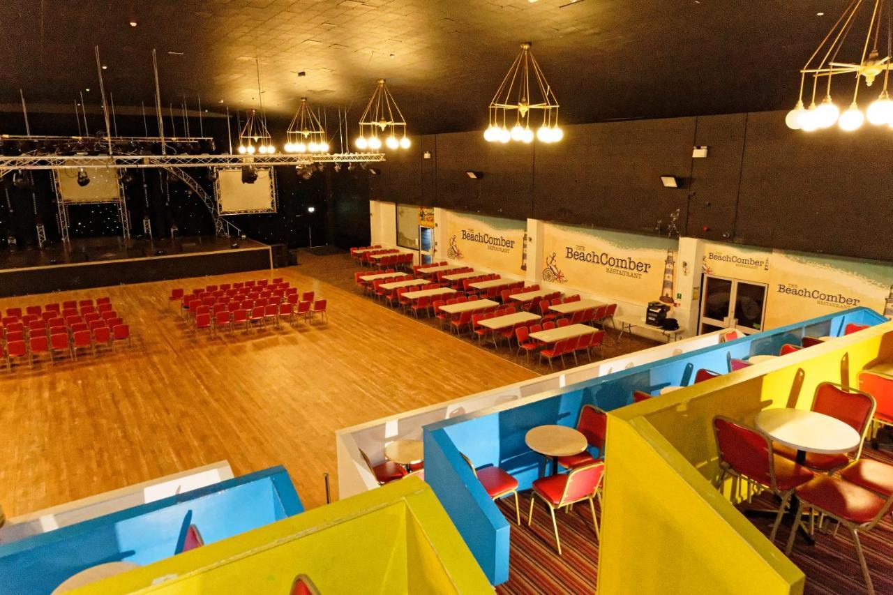 Pontins - Prestatyn Sands Holiday Park Luaran gambar